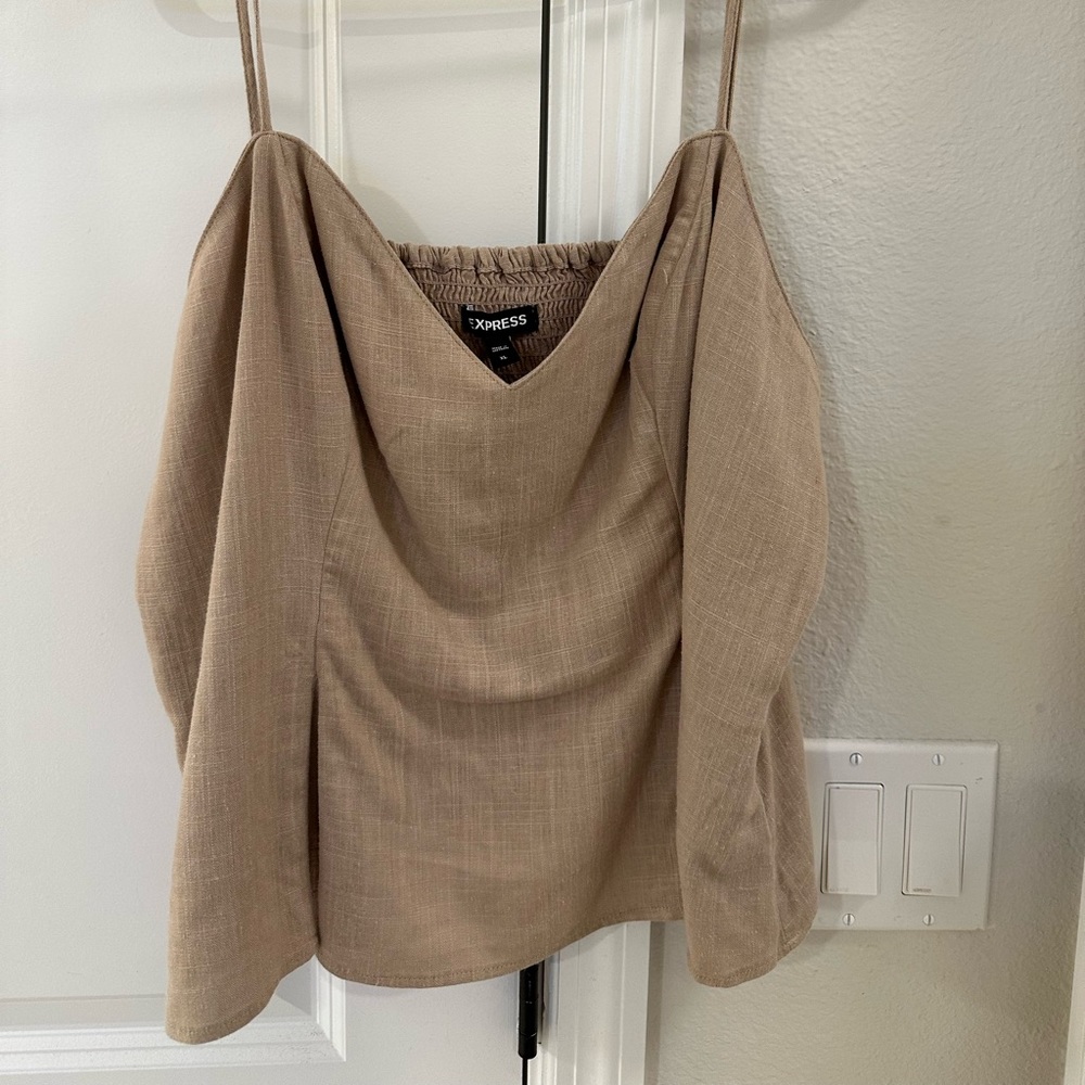 Never worn, Express, Peplum tank
